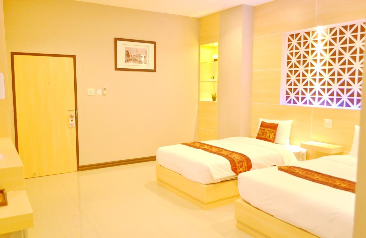 Thatluangview Hotel Вьентьян Экстерьер фото